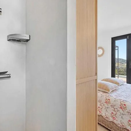 公寓 A C House With Pool & 3br 8p Gassin 圣特罗佩