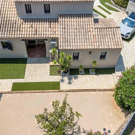 A C House With Pool & 3br 8p Gassin Apartament *