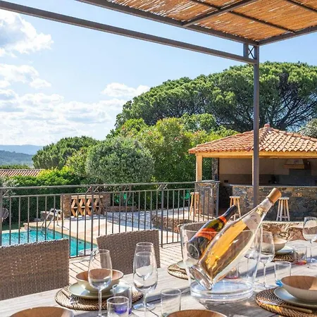 A C House With Pool & 3br 8p Gassin