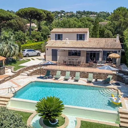 A C House With Pool & 3br 8p Gassin Apartament