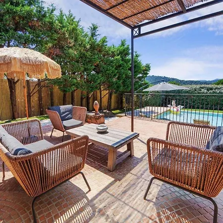 A C House With Pool & 3br 8p Gassin Apartament *