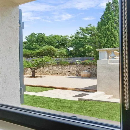A C House With Pool & 3br 8p Gassin Apartament