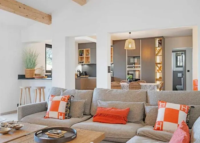 Apartamento A C House With Pool & 3br 8p Gassin