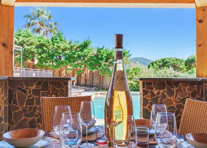 Apartamento A C House With Pool & 3br 8p Gassin